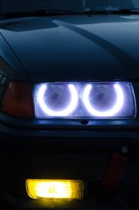 Efficient Lighting with Simple Track Spotlights
