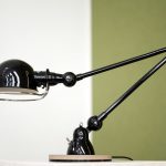 Photo Adjustable Table Lamp