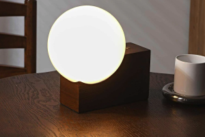 Modern Milk Glass Table Lamps: Contemporary Illumination