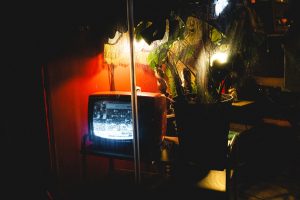 Retro Living Room Lighting: Smoked Mushroom Lamp